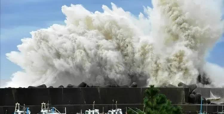 日本又发生海啸，需要人道主义援助吗？7月30日，俄罗斯堪察加东岸远海发生