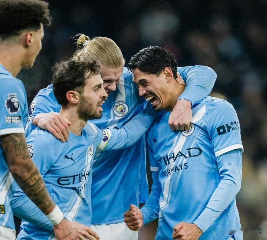 英超一夜神剧本！4场1-1平局，阿森纳偷笑坐等登顶？凌晨的伦敦还有点湿冷，埃