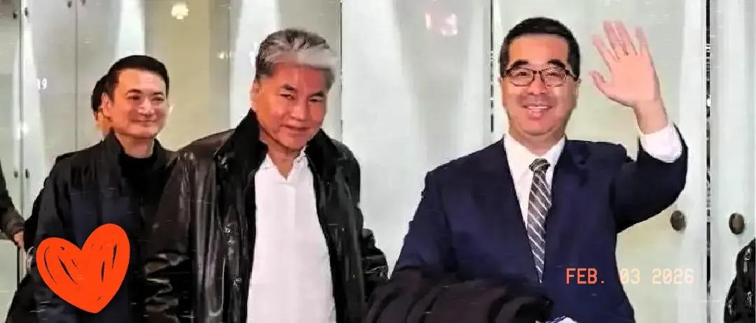 萧旭岑这回算是学聪明了。今天带团出发，记者在那刨根问底，非要问郑丽文要是来了