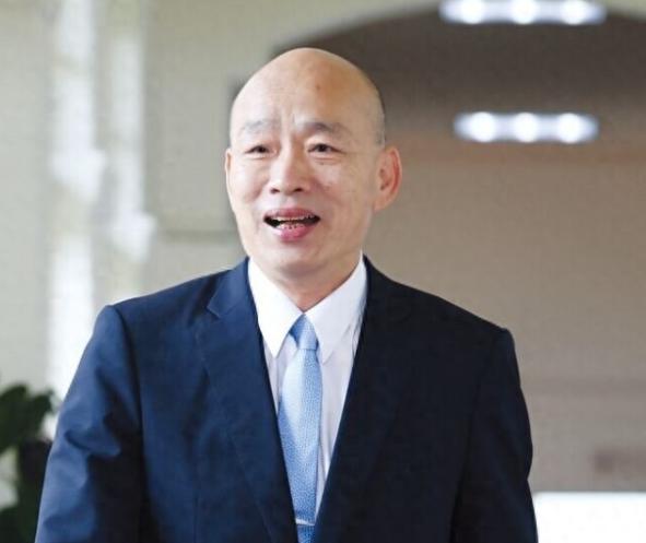 蓝营都发声了，就韩国瑜没动静！韩国瑜的沉默有意思投票时露了面，该祝