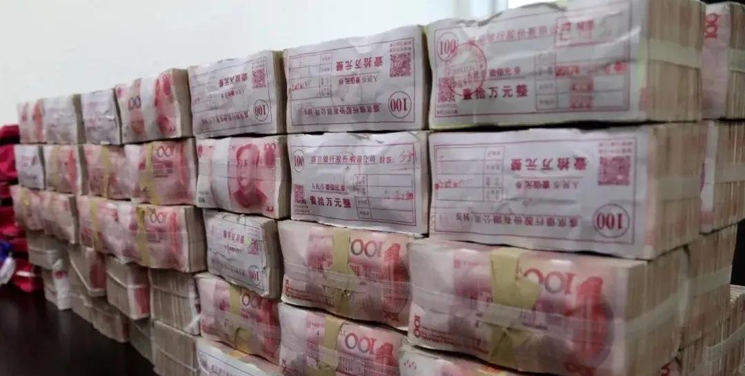 想一夜暴富，有什么好办法吗？一夜暴富是很多人的梦想，因为唯有暴富，方可解忧。现在