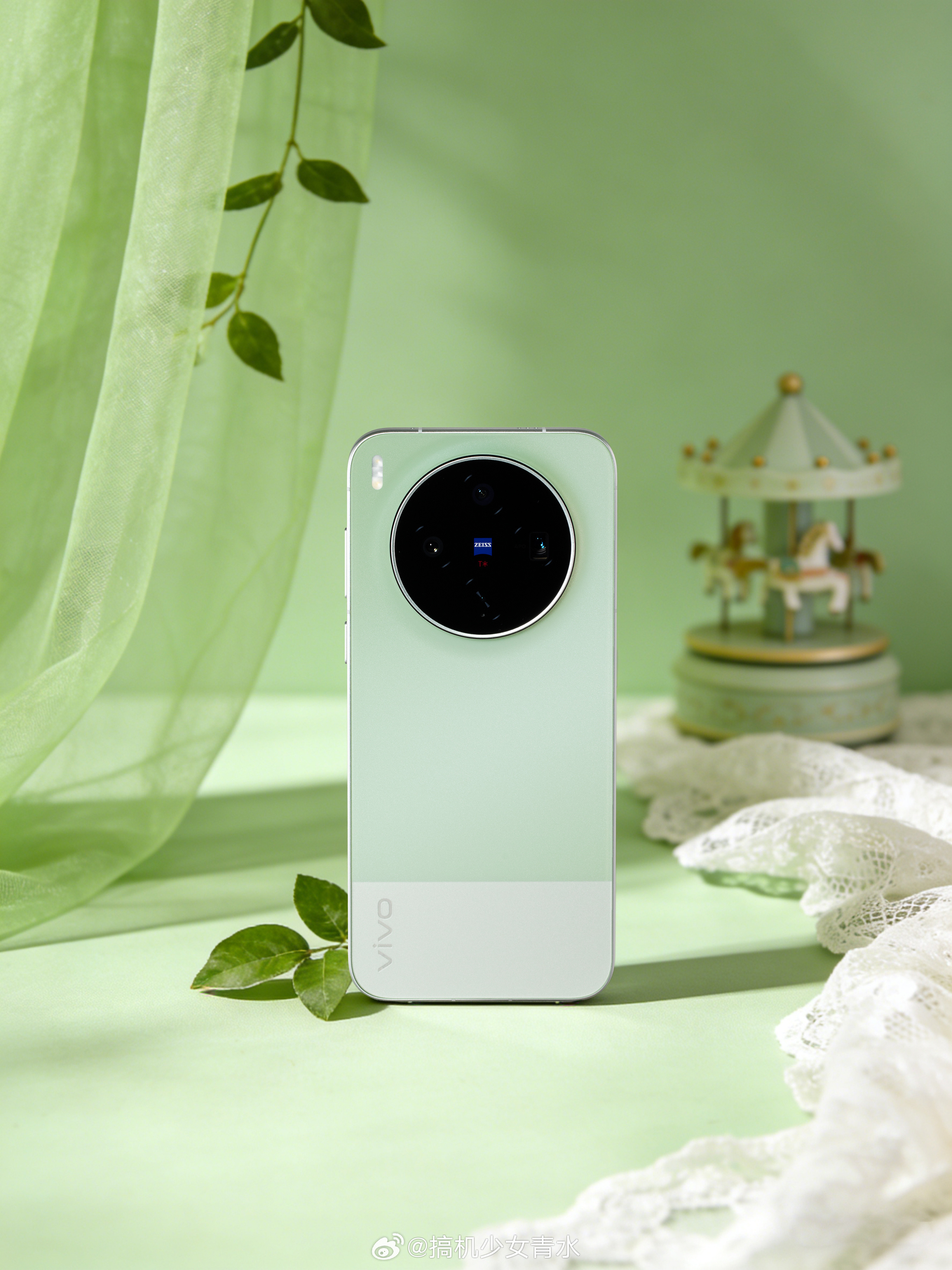 vivoX300s超能小V单谁被vivoX300s胶片绿美到了我不说！深浅