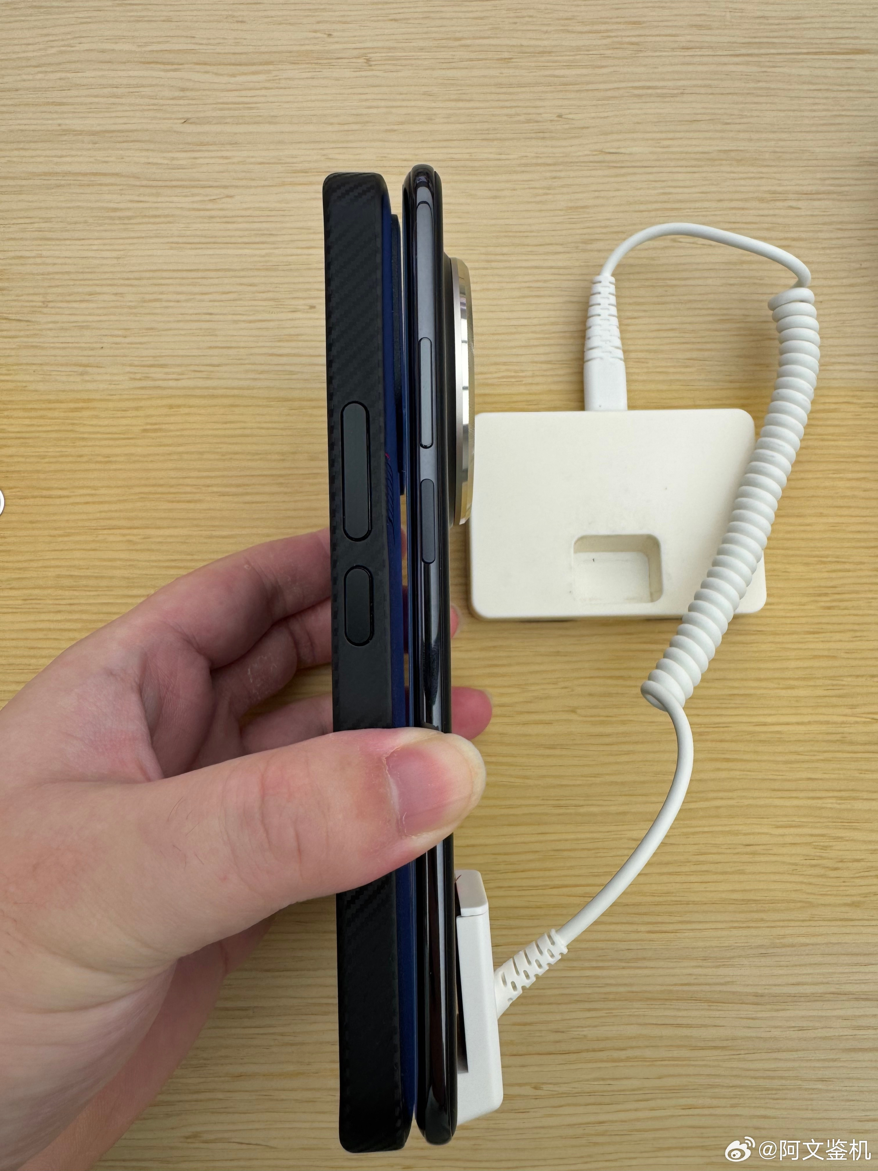 华为Mate70Air线下有展示机了，说实话，鸿蒙系统是真的挺流畅，这机器4