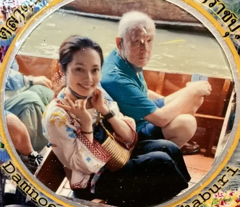 郭碧婷爸爸晒出刚得病化疗后的照片。郭碧婷爸爸刚刚分享了自己两年前刚查出...