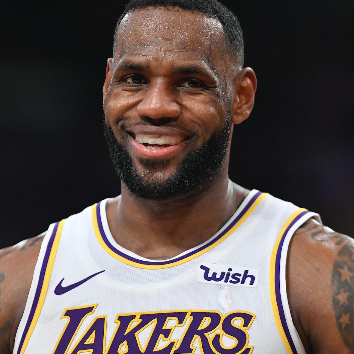 十大NBA巨星退役赛季的年薪：巅峰有多狂，晚年就有多凉！第10位：特雷西•麦克