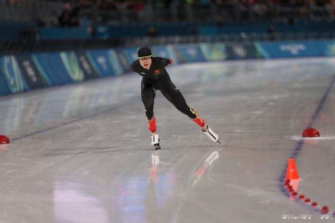 【19岁中国小将回应与去世姥爷拉钩】刘瀚彬发文纪念去世姥爷速度滑冰男子5000