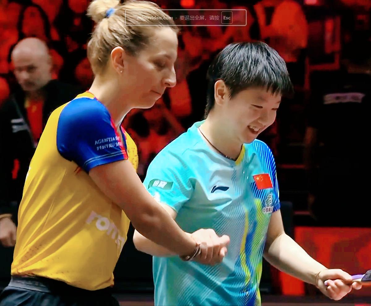 天呐，第一次见莎莎打起了表演赛，太精彩了！第一局莎莎11:4拿下第二局