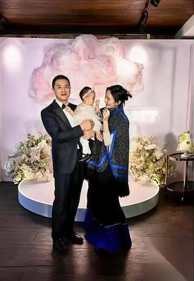 原来我妈没说错！嫁人别只看脸。李亚鹏和海哈金喜散了，我一点不意外。当初她