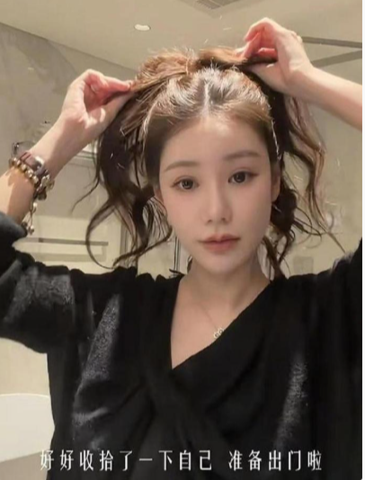 汪小菲·在直播里，把大S9和新欢筱梅°两个人的生活方式说得清清楚楚。大S这两年