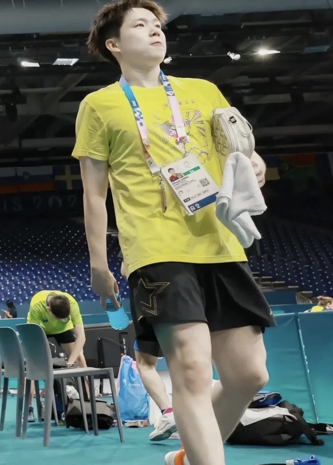 近日，前国乒🏓️队员郝帅（42岁）在采访中谈到王楚钦目前在男队中是1号主力——