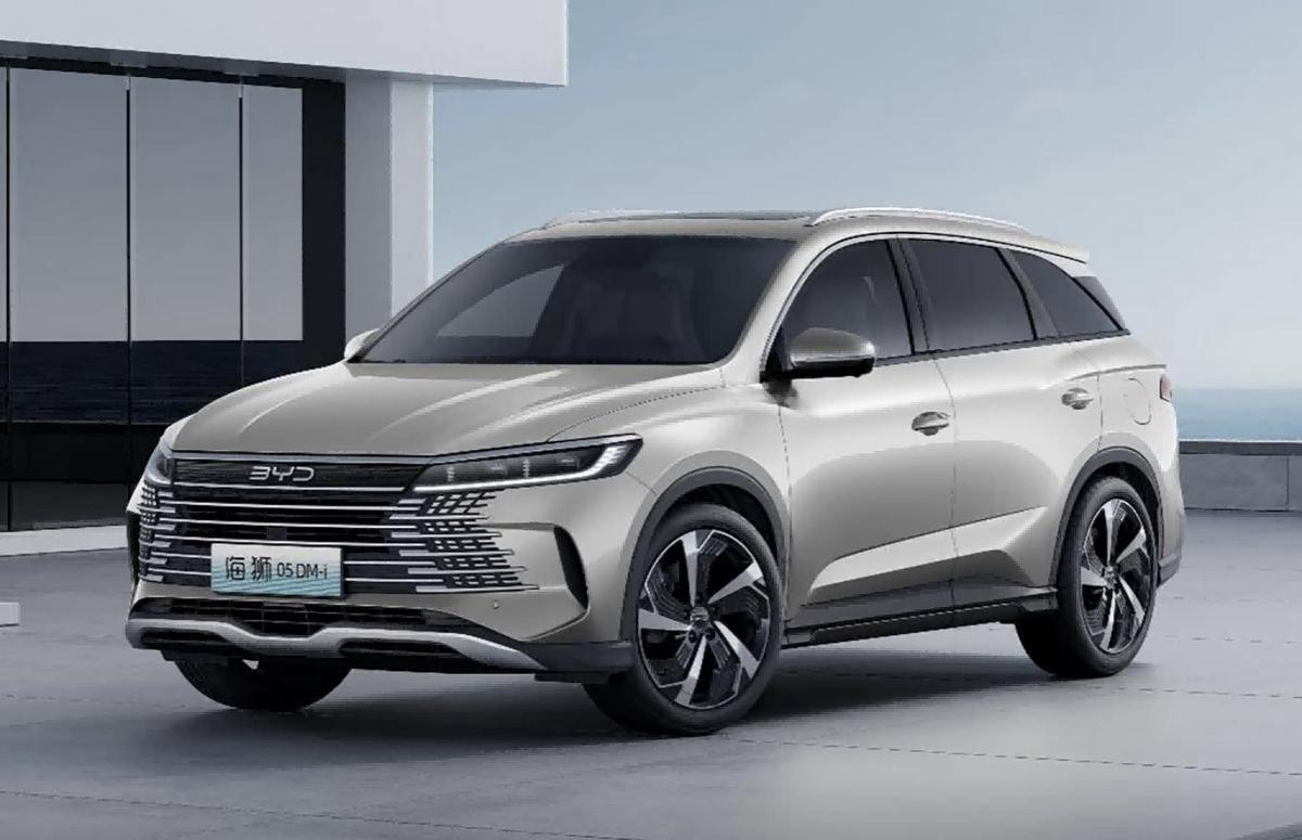 全新比亚迪海狮05上市9.79万起的价格一公布，不少人直呼比亚迪这次是真狠。