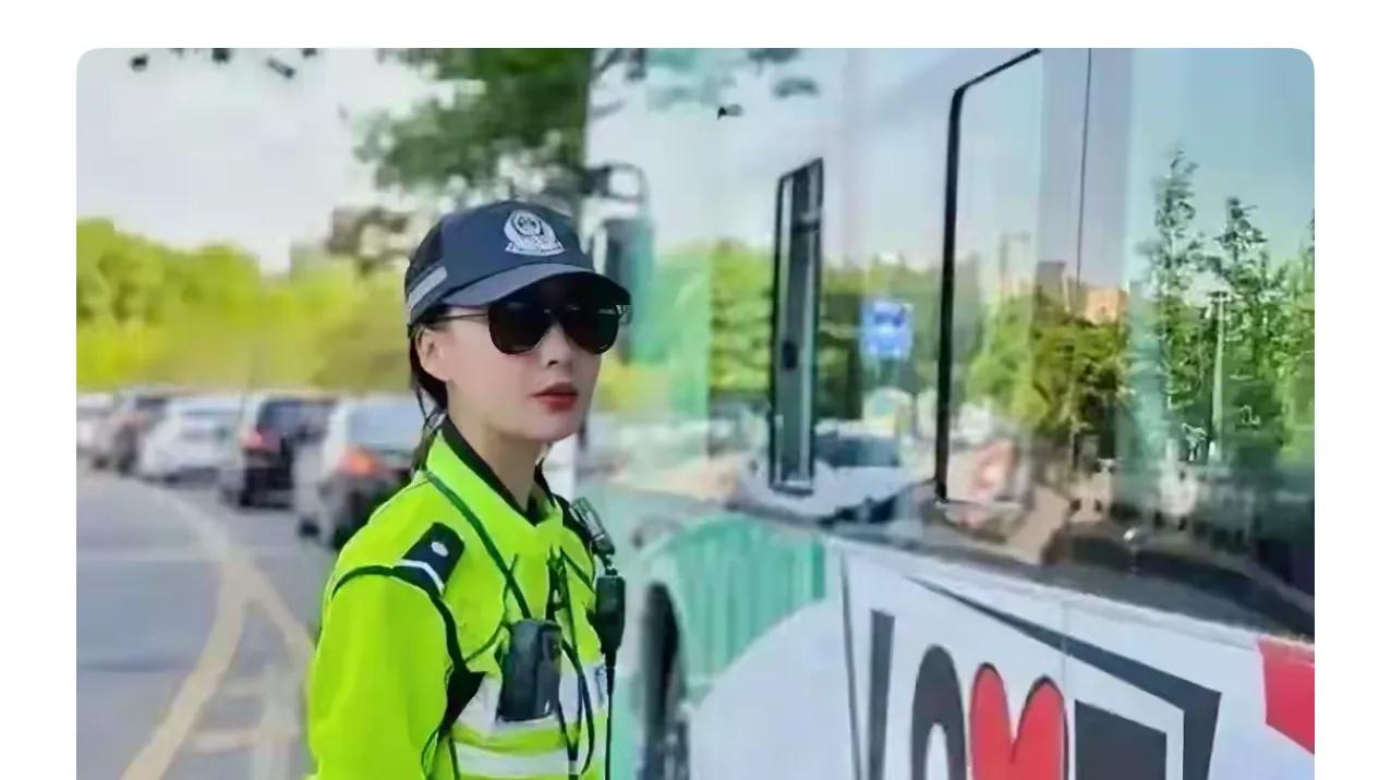 辅警和协警的区别有哪些？两者的身份不同，辅警属于编外公职人员，而协警不属于公