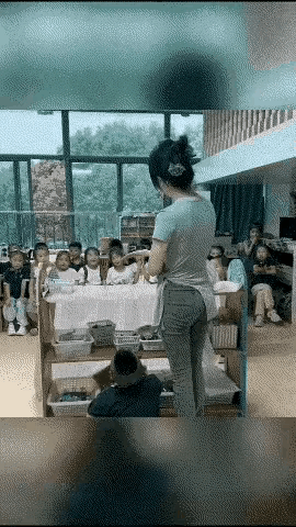 小朋友的快乐就是如此简单。