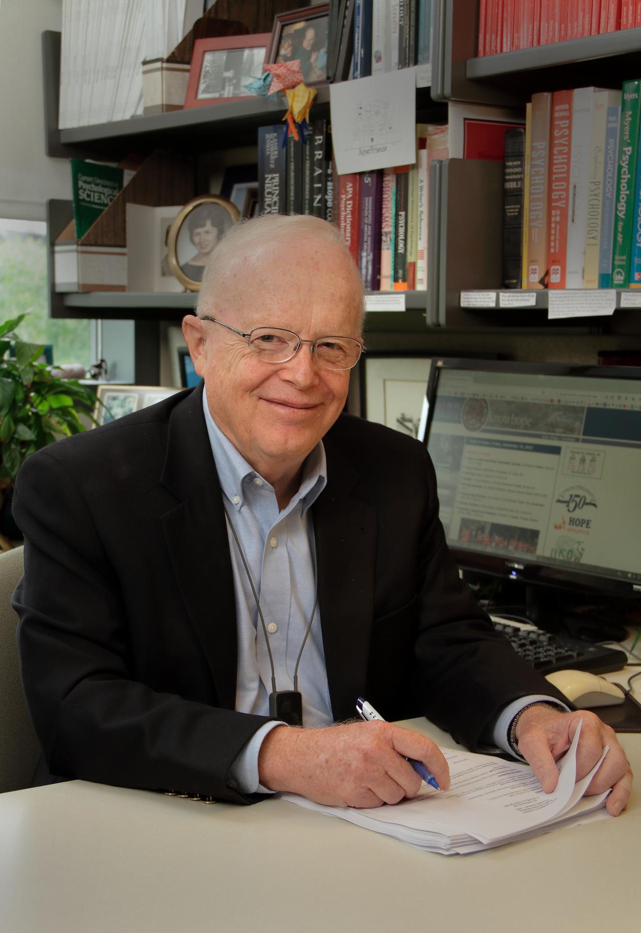 看懂了这本心理学，你的生活将减少80%的争吵。戴维·迈尔斯在《社会心理学》中