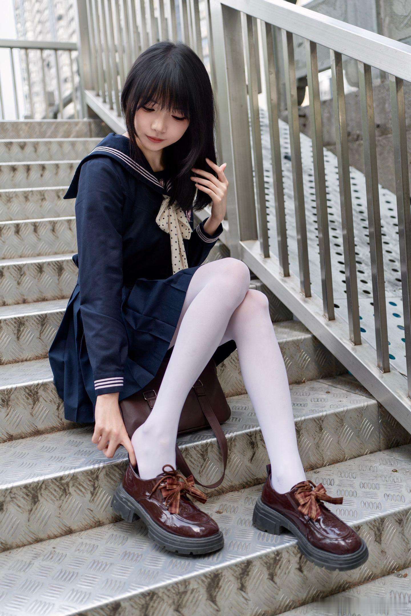 jk私影穿jk的女孩，运气不会太差美女