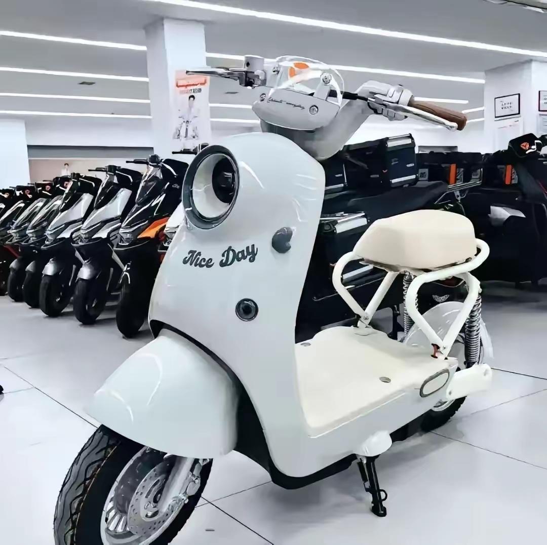 雅迪这波道歉也太“滑头”了！闹了半天，让大家换车的“新国标”，竟是行业龙头自己主