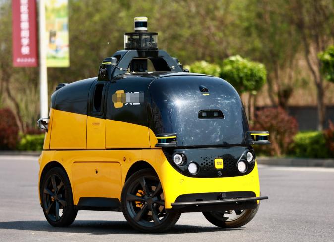 “搞个机器人去抢外卖员的饭碗”，这算哪门子进步？被郑强教授一句话骂醒了！ 