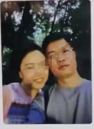 王某与黄某兴甜甜蜜蜜时，还是问了一个现实而又棘手的问题，黄某兴顾左右而言他。