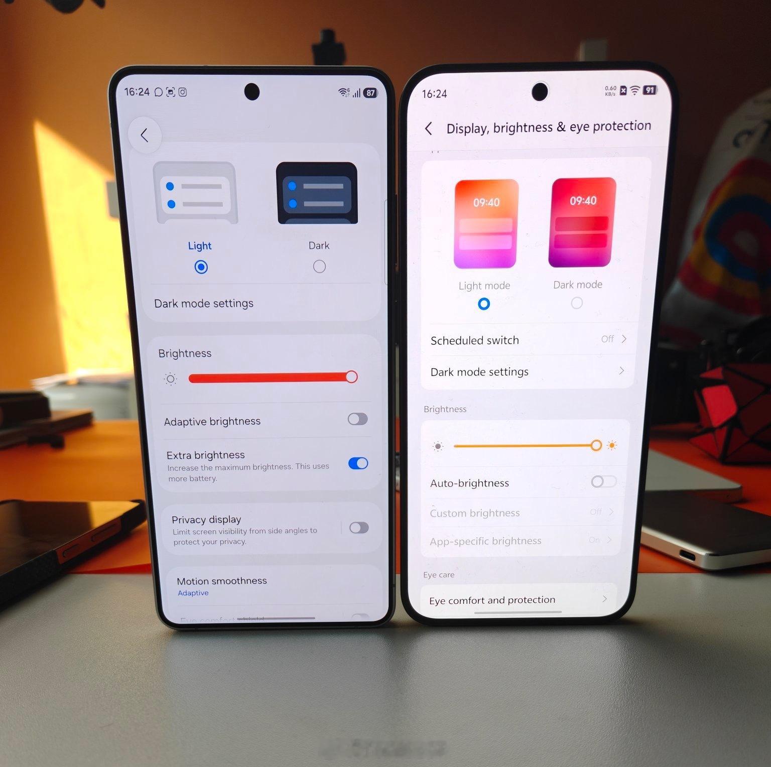 三星GalaxyS26Ultra对比iQOO15Ultra，刚好两台手机