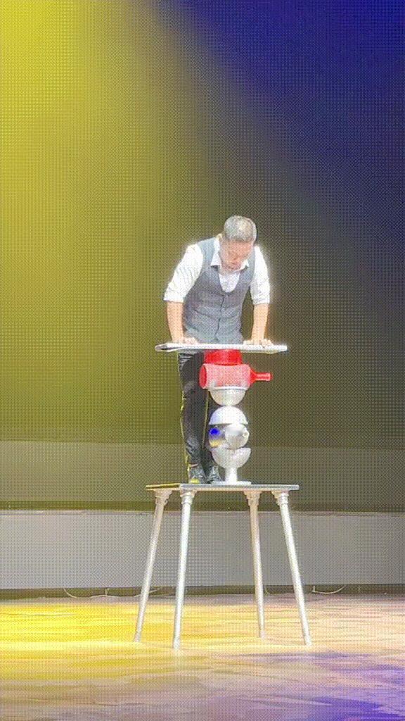 看起来摇摇欲坠实际稳如老狗这才是真正的高手