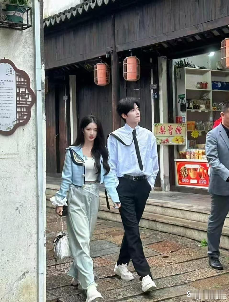 《难哄》拍早啦，这才是我理想中温以凡和桑延的样子，太贴合我心中所想了