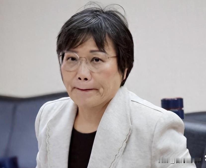 下一个就是她！这个“台独”分子的亲属在大陆赚钱又吃饭砸锅香港媒体披露，台湾