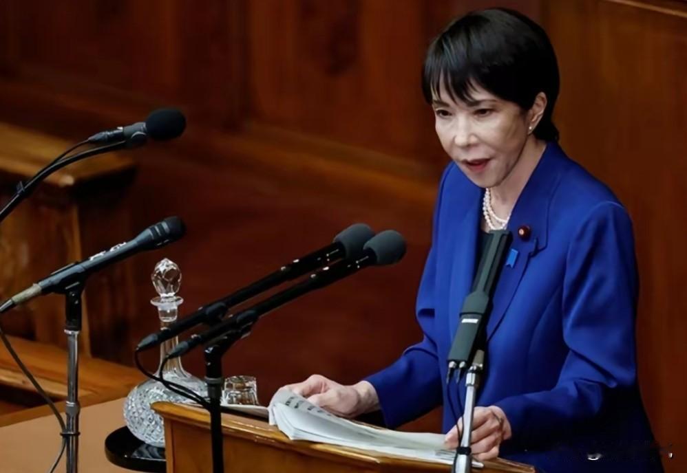 对付日本人，还是美国人最有办法！当它露出毒虫本性时，美国人从不含糊，深知只斩表面