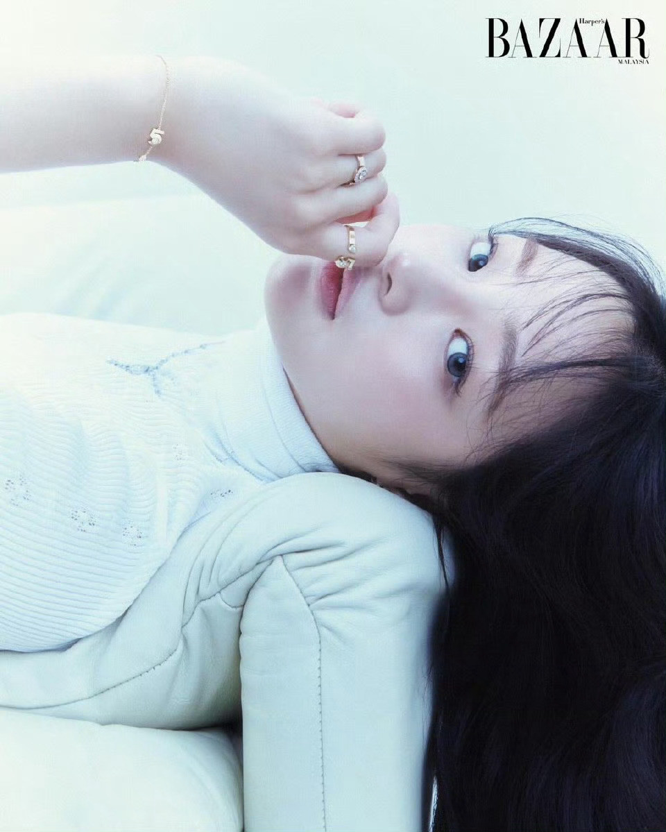 BAZAARWITHMINJI📸minji​​​