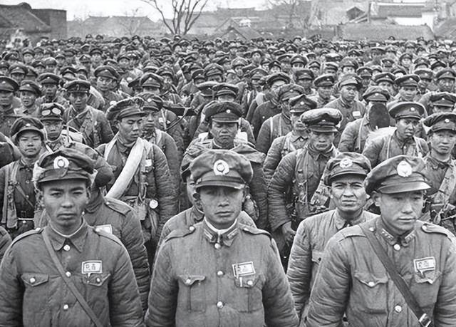 蒋介石硬凑出“10大元帅”，与大陆相比太拉跨，最终结局令人唏嘘“委员长，解放军