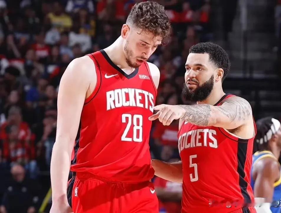 不可思议！8月13日，火箭队传来5个备受关注的消息:一，火箭备受NBA联盟关