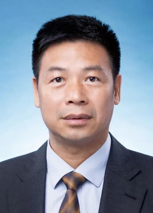 安徽省委常委覃卫国已任合肥市委书记，他目前还任安徽省委政法委书记根据安徽省委