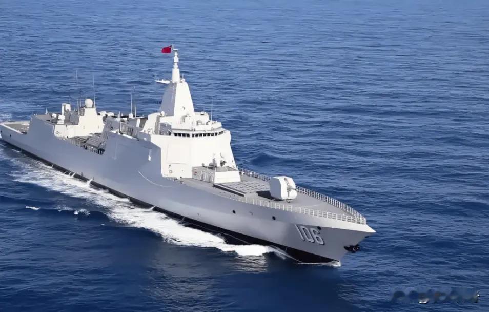 我国的055导弹驱逐舰超越了美国阿里.伯克级驱逐舰，成为了世界第一。歼-20S