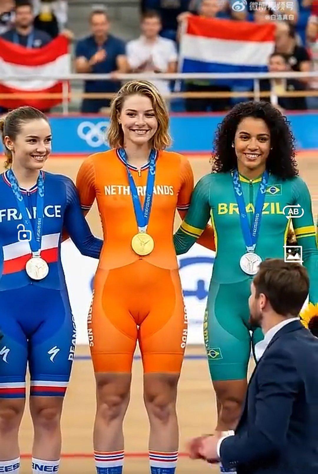 这是哪里的赛事，这么重的口味。​​​