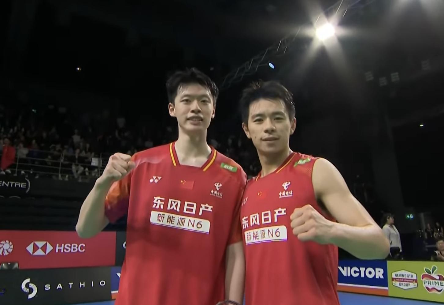 【毅柏组合🇨🇳夺冠之路🏆】首轮：21-14、21-14🇰🇷金基正/金