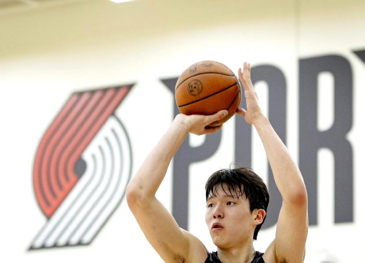 杨瀚森被美媒ESPN看衰！今年NBA选秀大会已经结束，ESPN给各支球队选秀进行