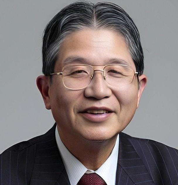 日本要气死了！日本顶尖科学家藤岛昭，竟带着他们的机密技术，连夜组团投奔中国，他还