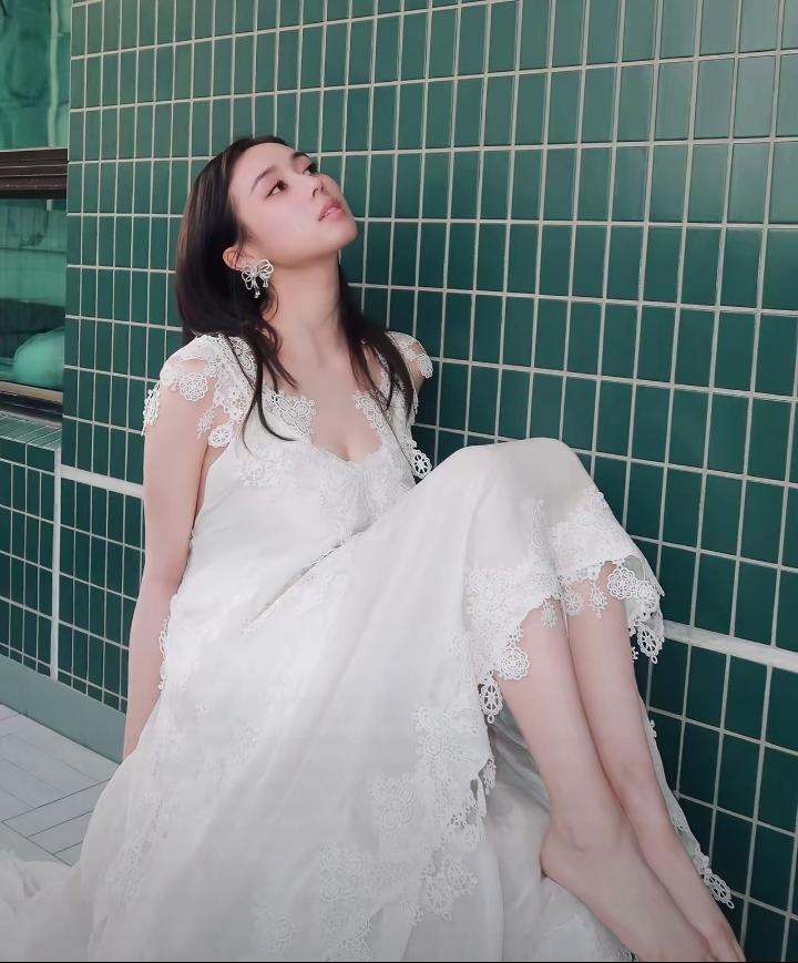 四太梁安琪很担忧小女儿何超欣的婚事吗？何超欣快30岁了还没有男朋友，不是她不想找