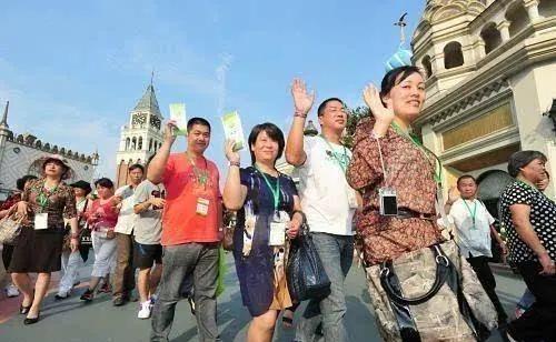 可笑！美国华人现状。看那些移民美国的中国精英，都怎么样了？我一个富豪朋友，移民澳