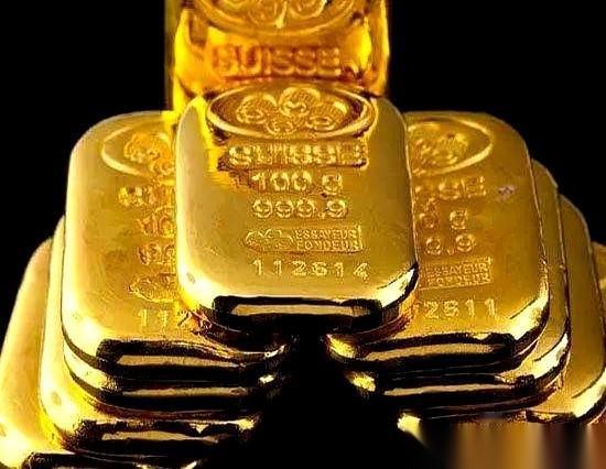 金价噌噌往上涨，朋友圈里晒“小金豆”的，别高兴太早。我跟你讲，这玩意儿不是经济
