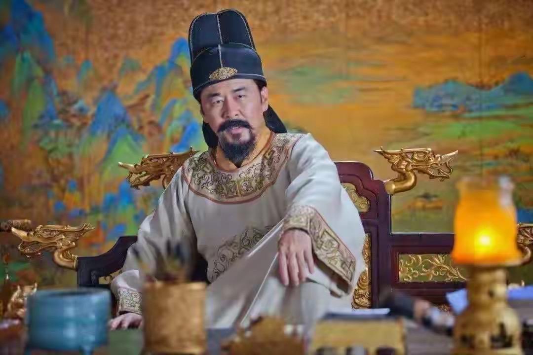 如果柴荣不死中国会怎样？柴荣最大的优势是死的早，给人以无限遐想，如果他真活的