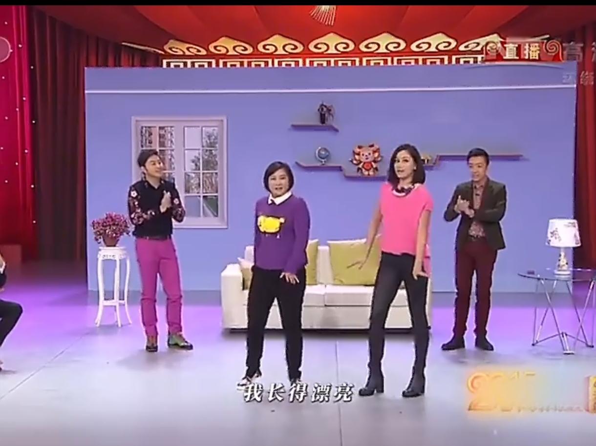 谁懂啊！重温春晚才反应过来，当年和贾玲演《女神和女汉子》的大美女居然是瞿颖！那时