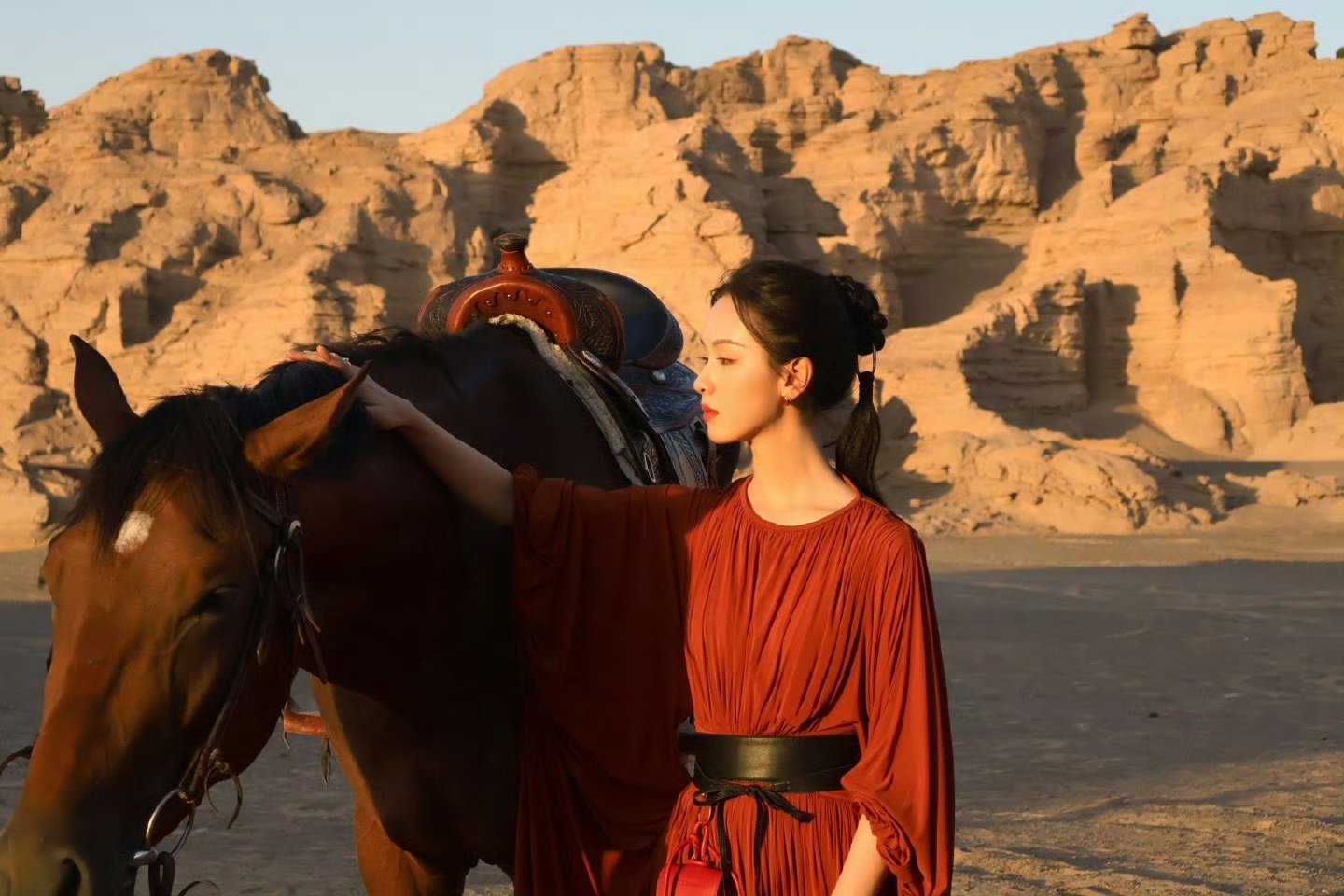 陈都灵翘楚🦊陈都灵楚朝＂我想你是温柔的海风，是轻快的白云，是浪漫的星火，亦是这