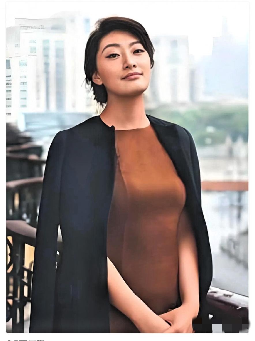 在宗馥莉第二次辞职之际，宗庆后三弟宗泽后对凤凰网《风暴眼》表示，“不得不说，在我