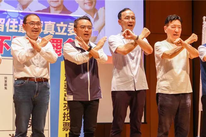 大罢免延烧，目前有31位国民党蓝委罢免案二阶连署送件，国民党新北市党部主委黄志雄