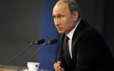 老毛子竟然开始找咱们借人民币了。你没看错，不是美元，不是欧元，就是咱们兜里这红