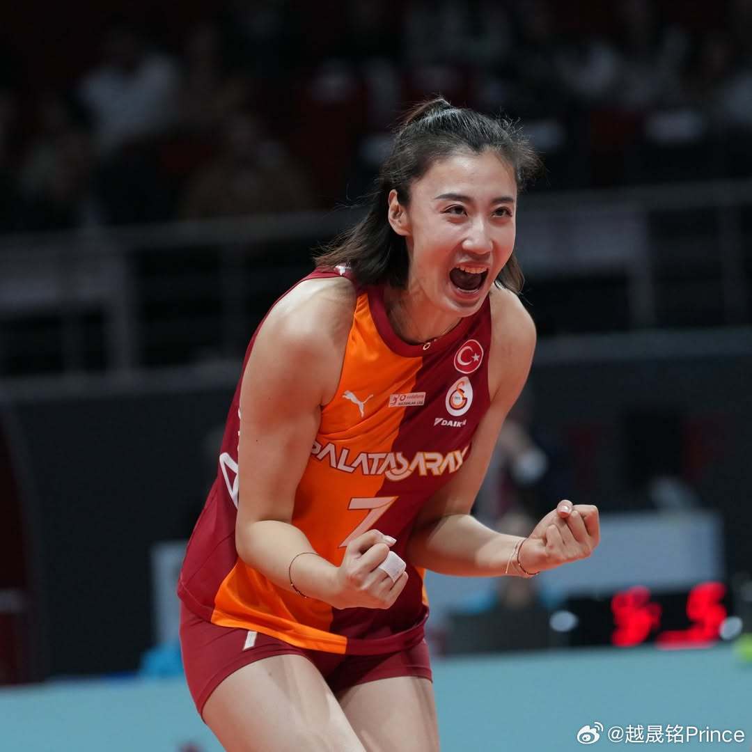 王媛媛留洋第一季🟡🔴土超女排联赛第24轮结束后，国手王媛媛以总拦网得分4