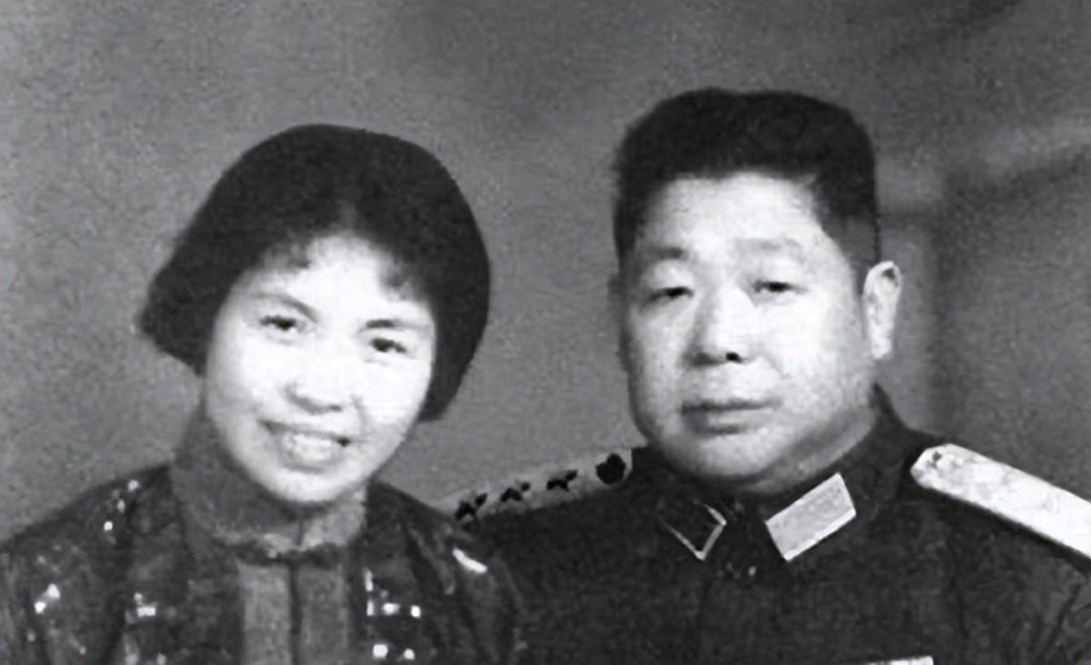 他曾是陈锡联的首长和恩人，为何在1955年军衔评定时陈锡联被授上将，而他却只获得