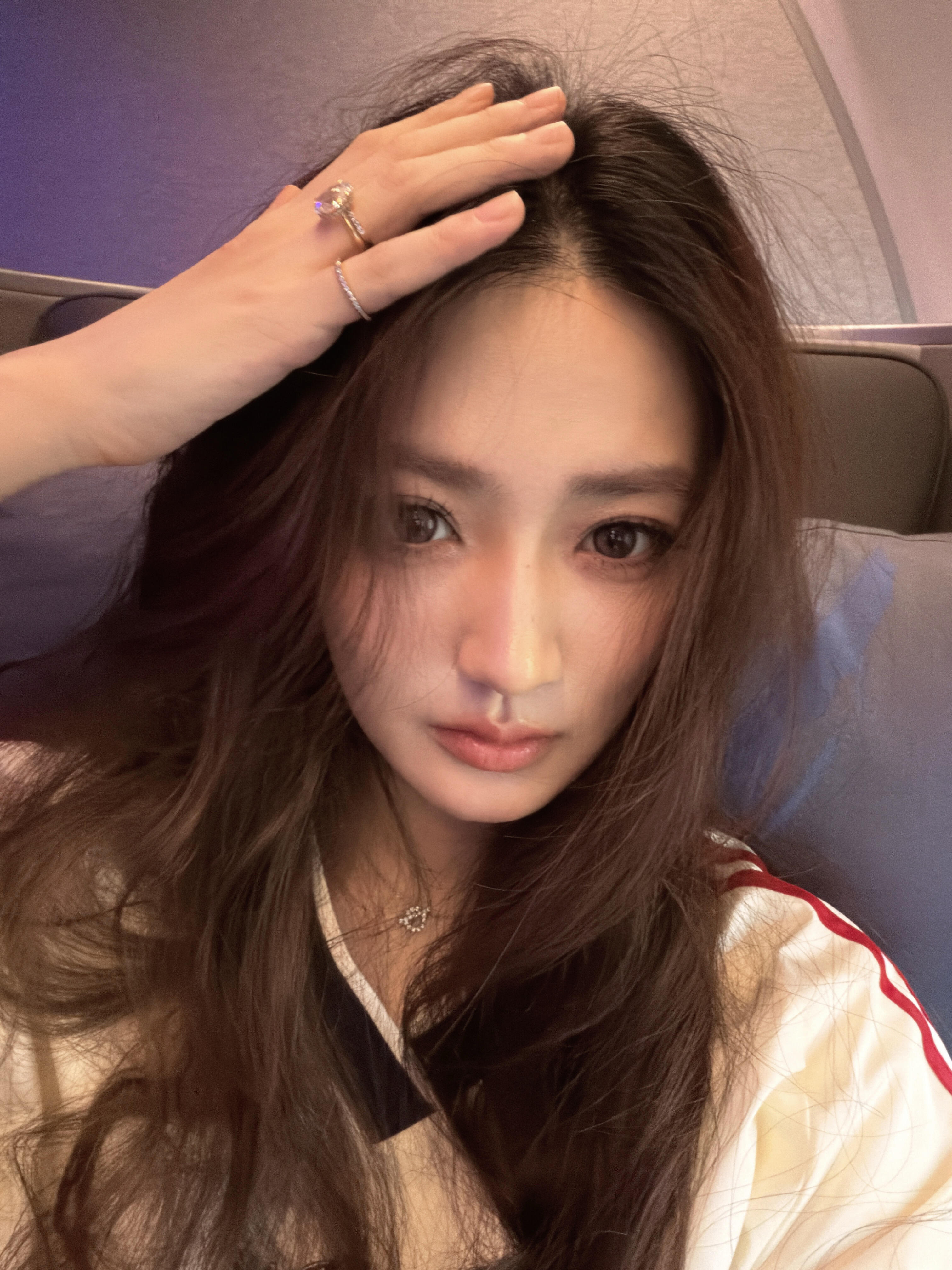 徐璐发文说越来越喜欢自己的小方脸在我眼中她这种应该属于鹅蛋脸吧徐璐​​​