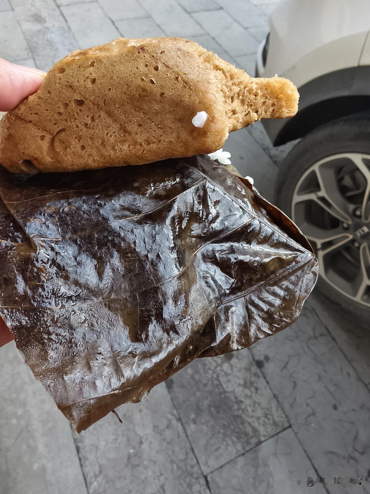 今天早上有点冷，吃热和点。昨晚上在贵州的酉阳县的小山村驻车休息，晚上真冷啊，