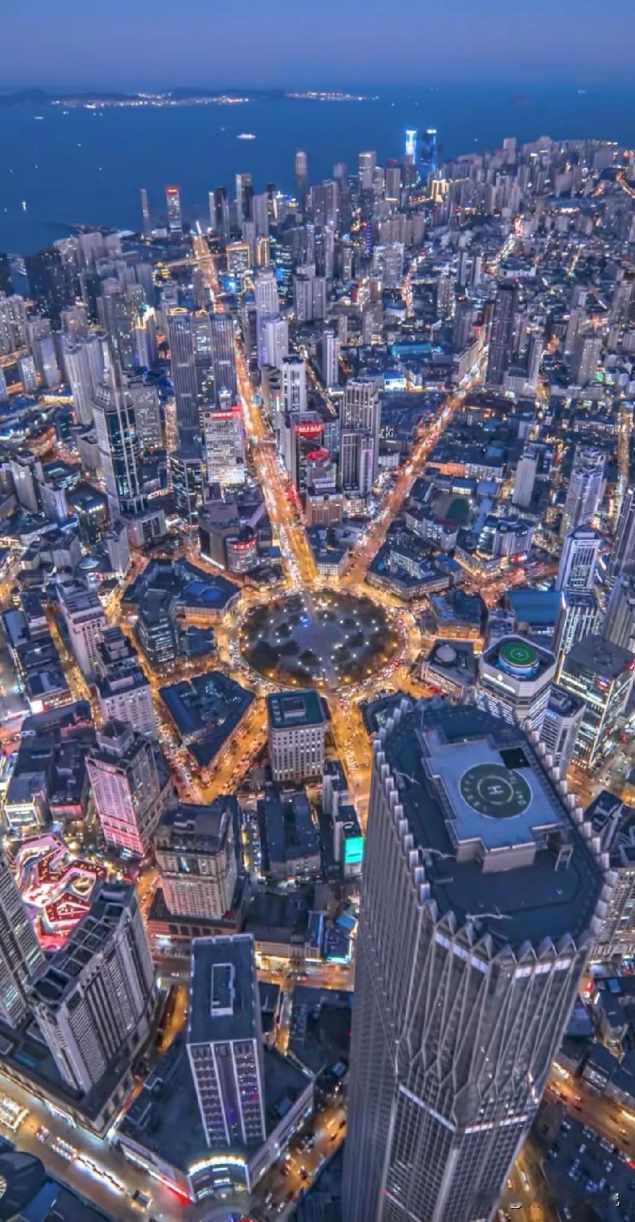 大连市2025年的GDP数据已经公布了，大连2025年GDP达到了10002.1